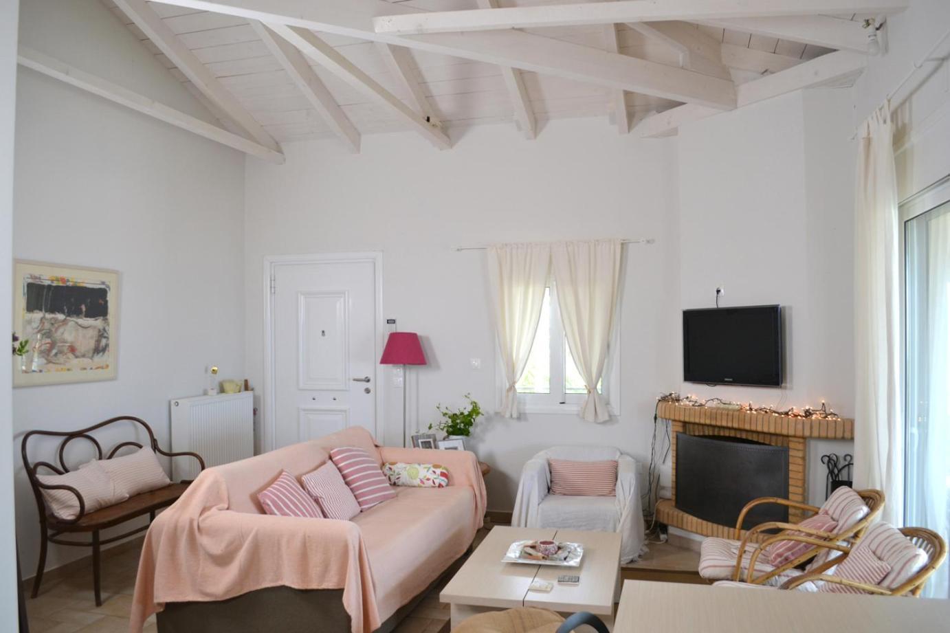 Corinthian Sun - Vacation Home ภายนอก รูปภาพ