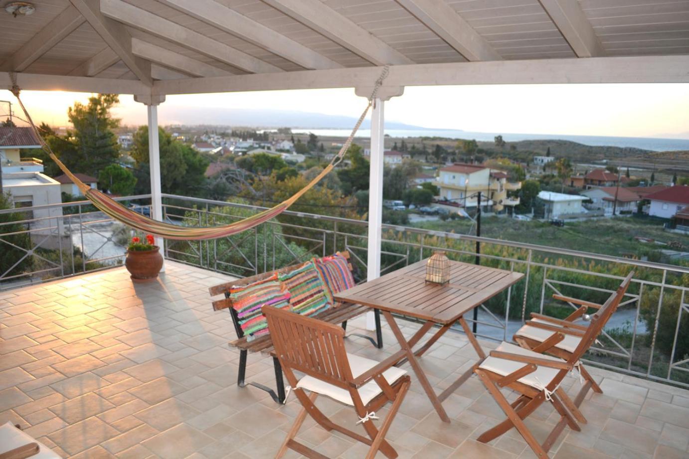 Corinthian Sun - Vacation Home ภายนอก รูปภาพ
