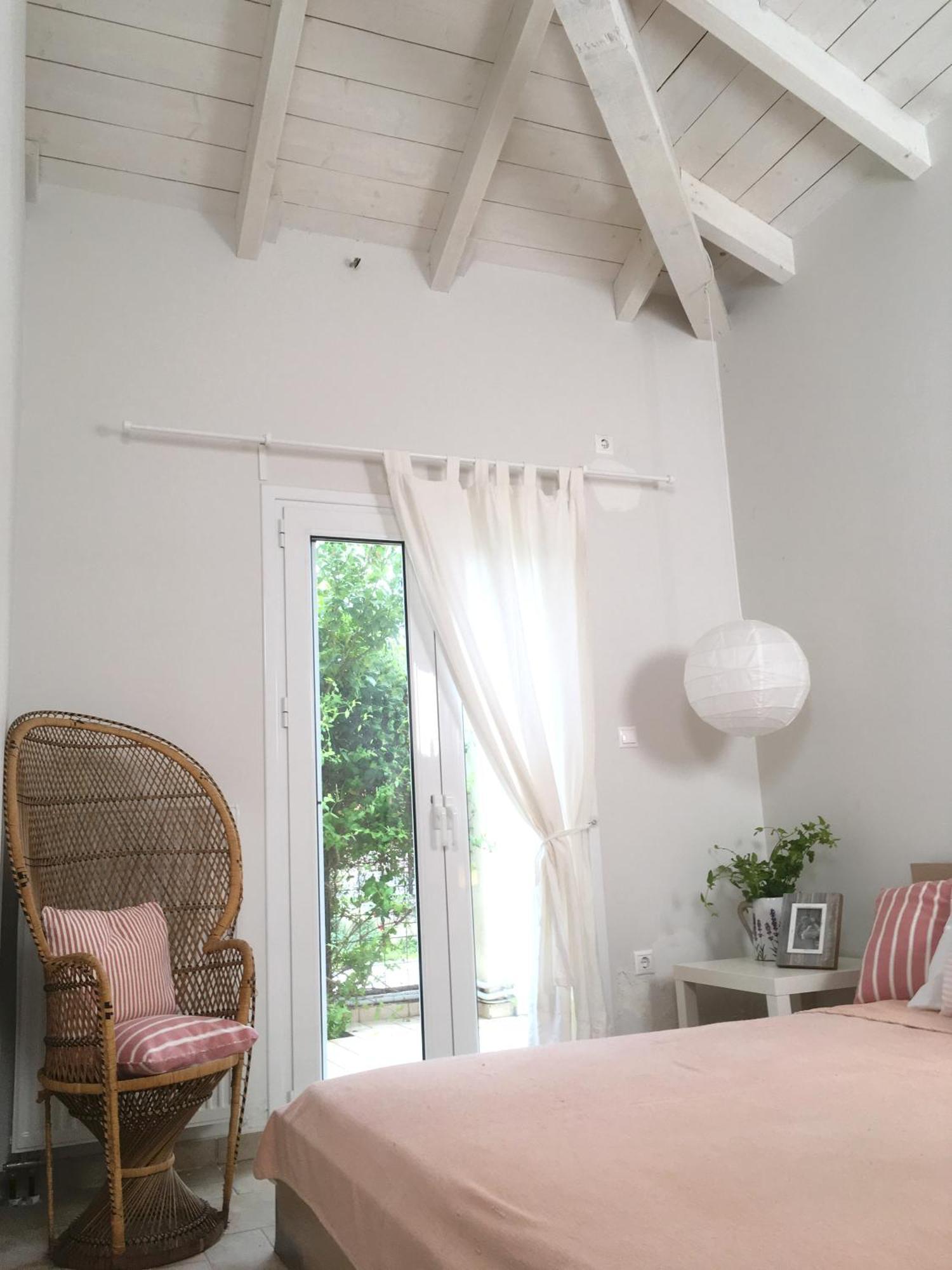 Corinthian Sun - Vacation Home ภายนอก รูปภาพ